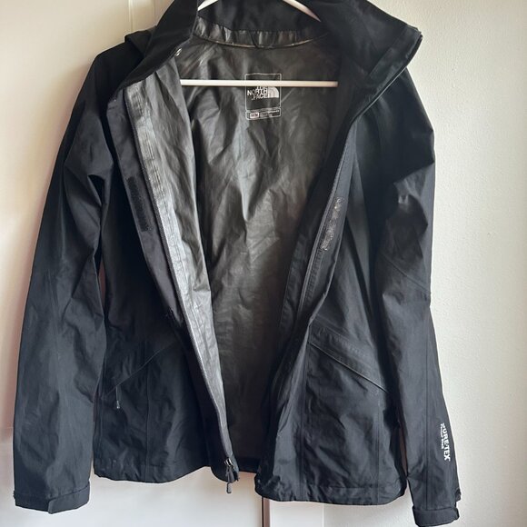 GORETEX PacLite Shell Jacket Raincoat from The North Face | Size M - Picture 4 of 14